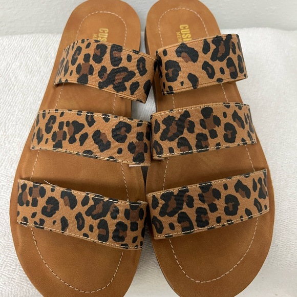 Leopard Print Slide Sandals - Picture 4 of 6